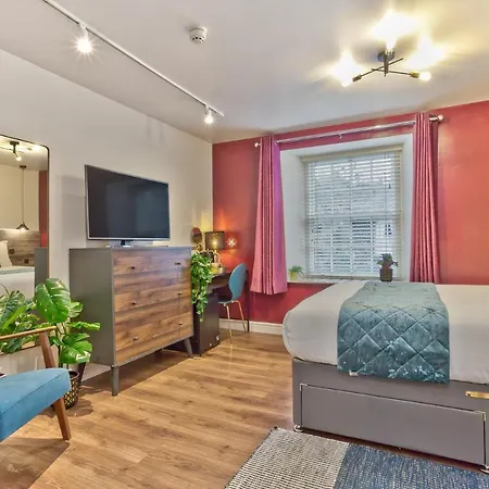 Πανσιόν The Apple Loft 3*